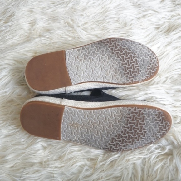 Mens Toms Black Corduroy Rope Classic Slip ons - Picture 6 of 7